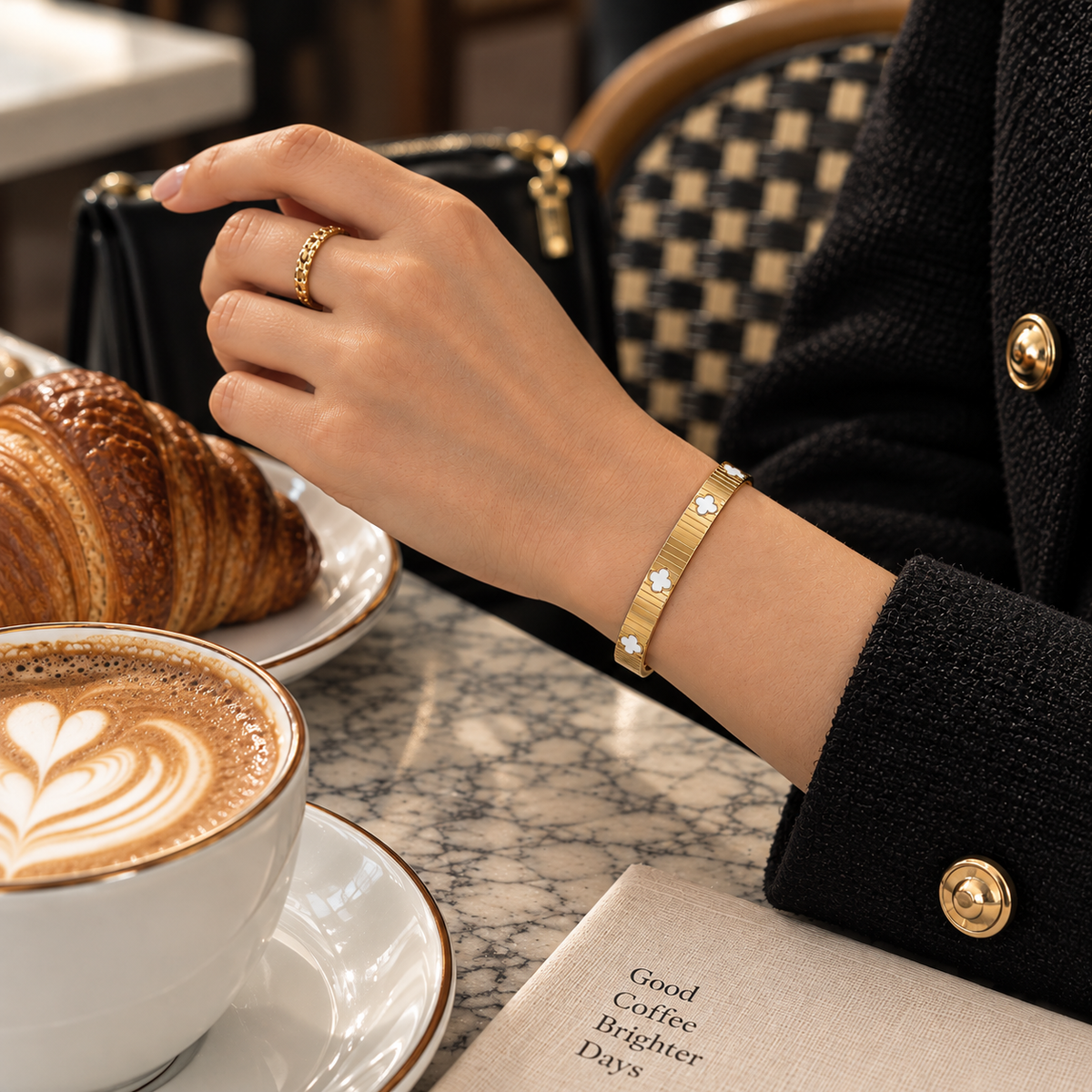 Akarei Clover Bracelet
